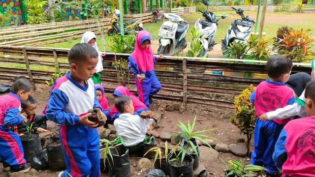 Menjaga Kebersihan dan Lingkungan Sehat di Sekolah Dasar